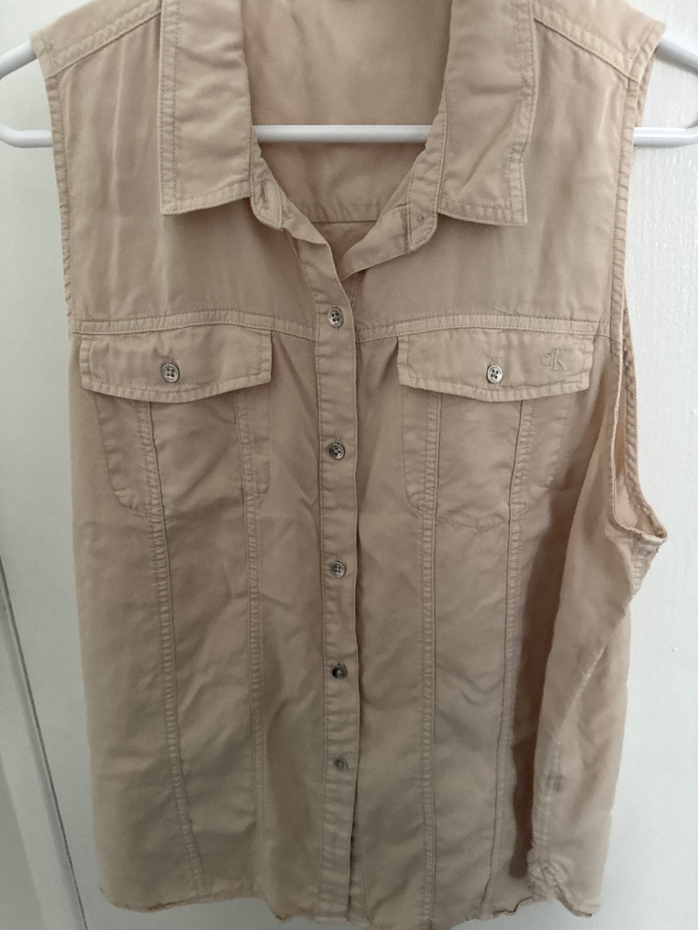Calvin Klein Womens sleeveless button down top